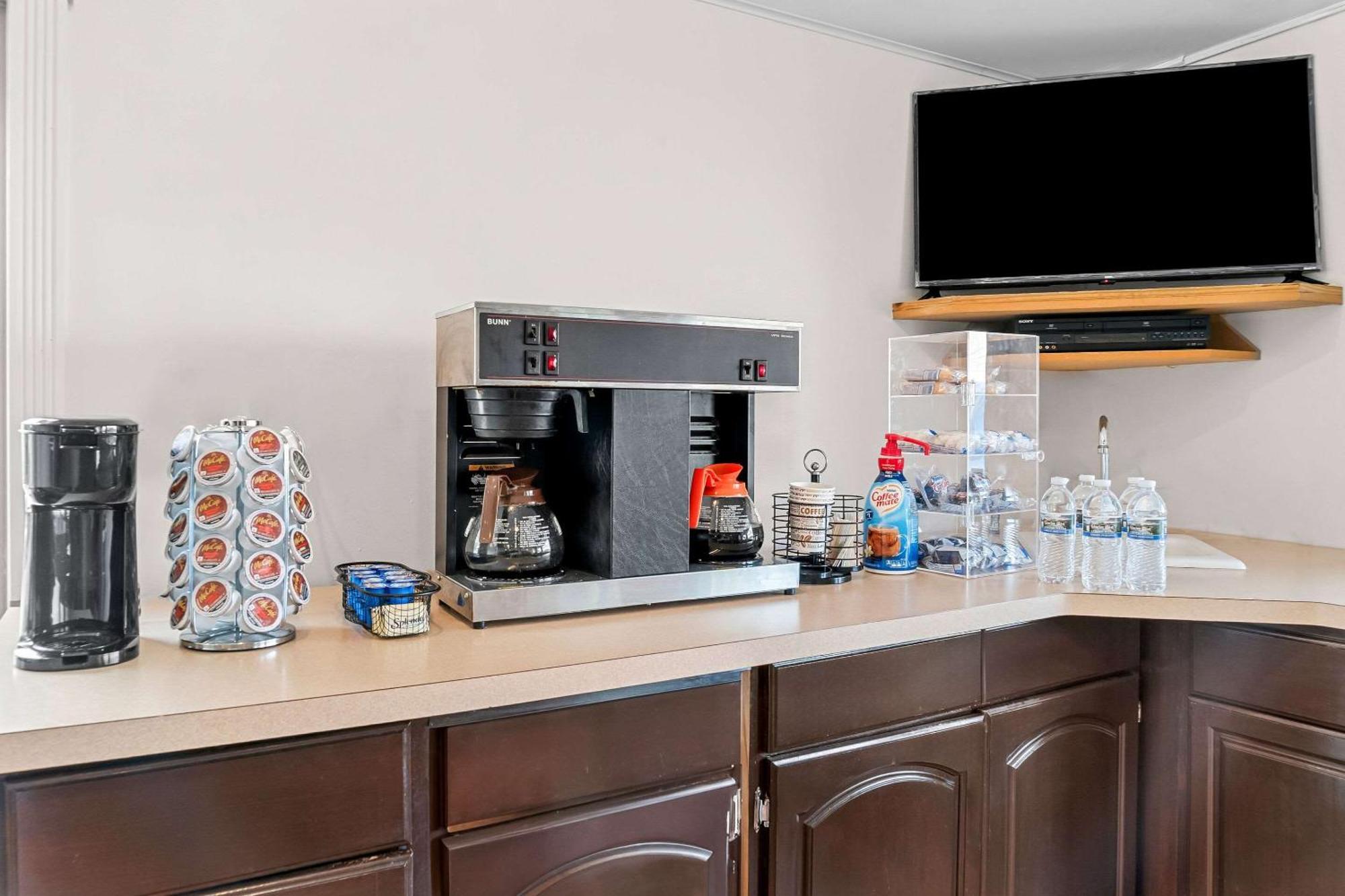 Rodeway Inn & Suites Saginaw Dış mekan fotoğraf