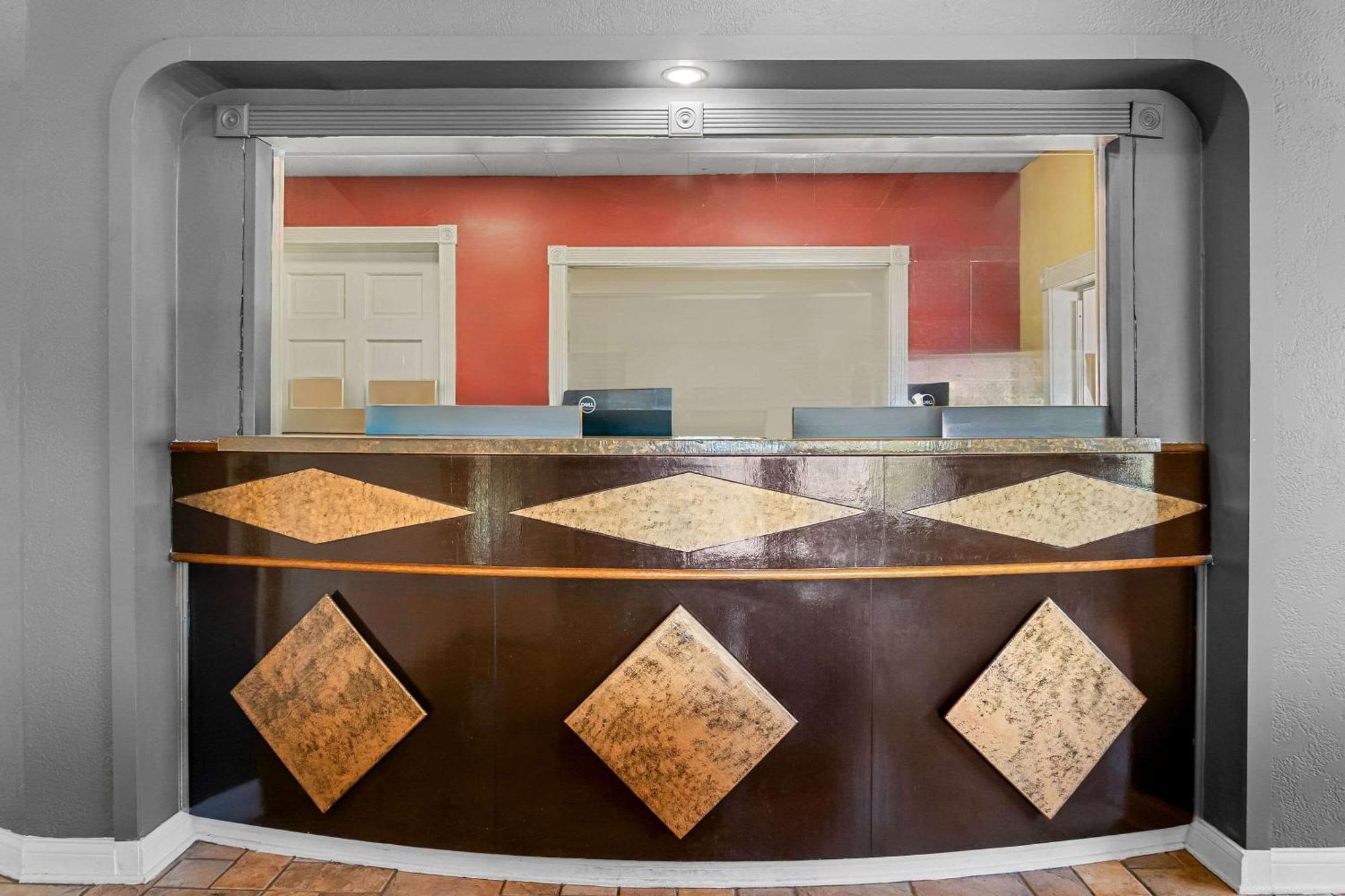 Rodeway Inn & Suites Saginaw Dış mekan fotoğraf