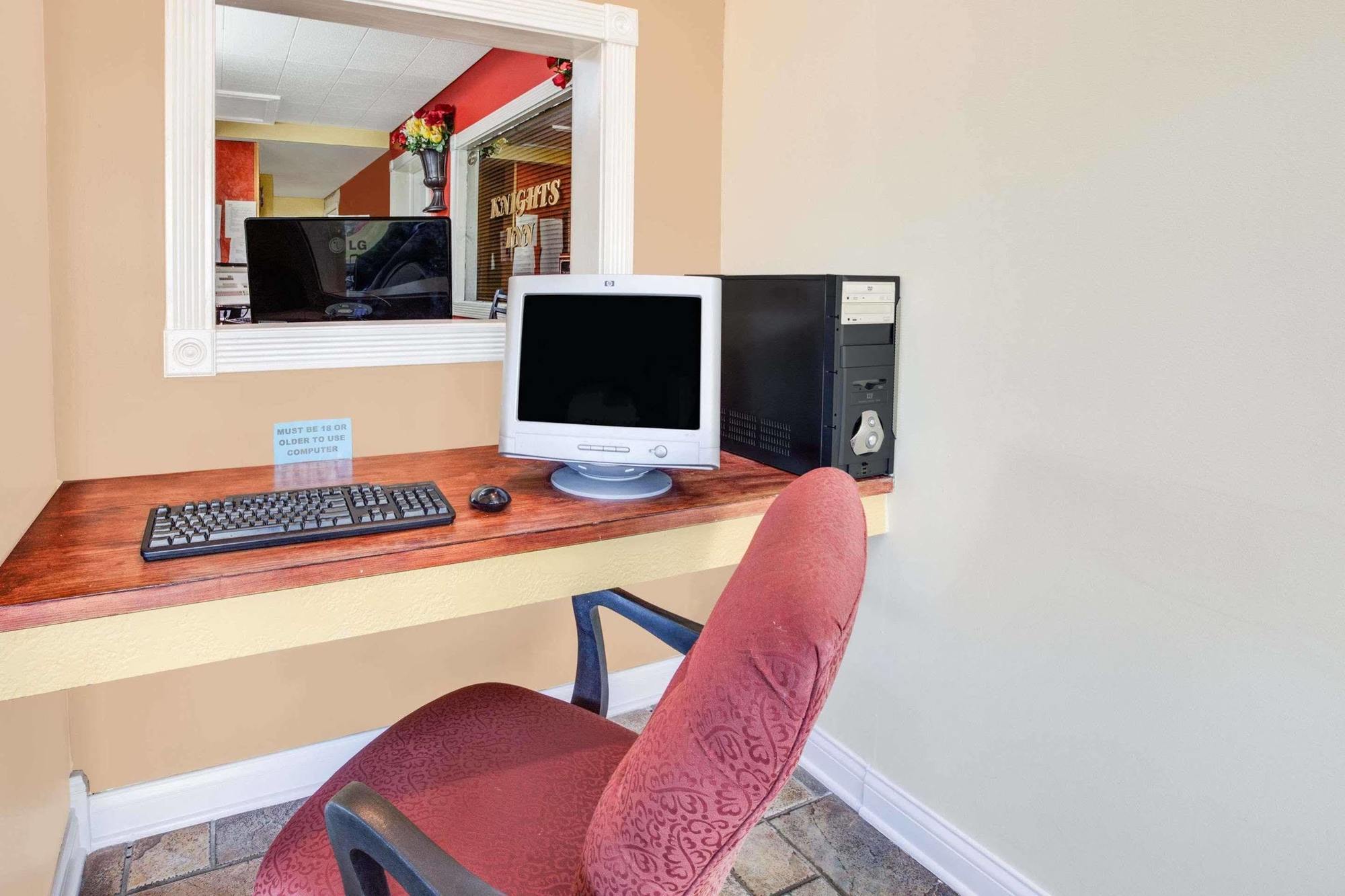 Rodeway Inn & Suites Saginaw Dış mekan fotoğraf